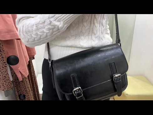 ❤️ Фитинг бөлмөсүндө жаш канчык FeralBerryди дилдо менен коомдук мастурбациялоо ☑ Супер порно боюнча порно ky.pornohammer.ru ❌❤